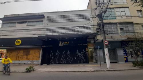Imóvel de uso misto em Santana